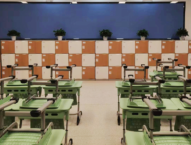 福龙学校
